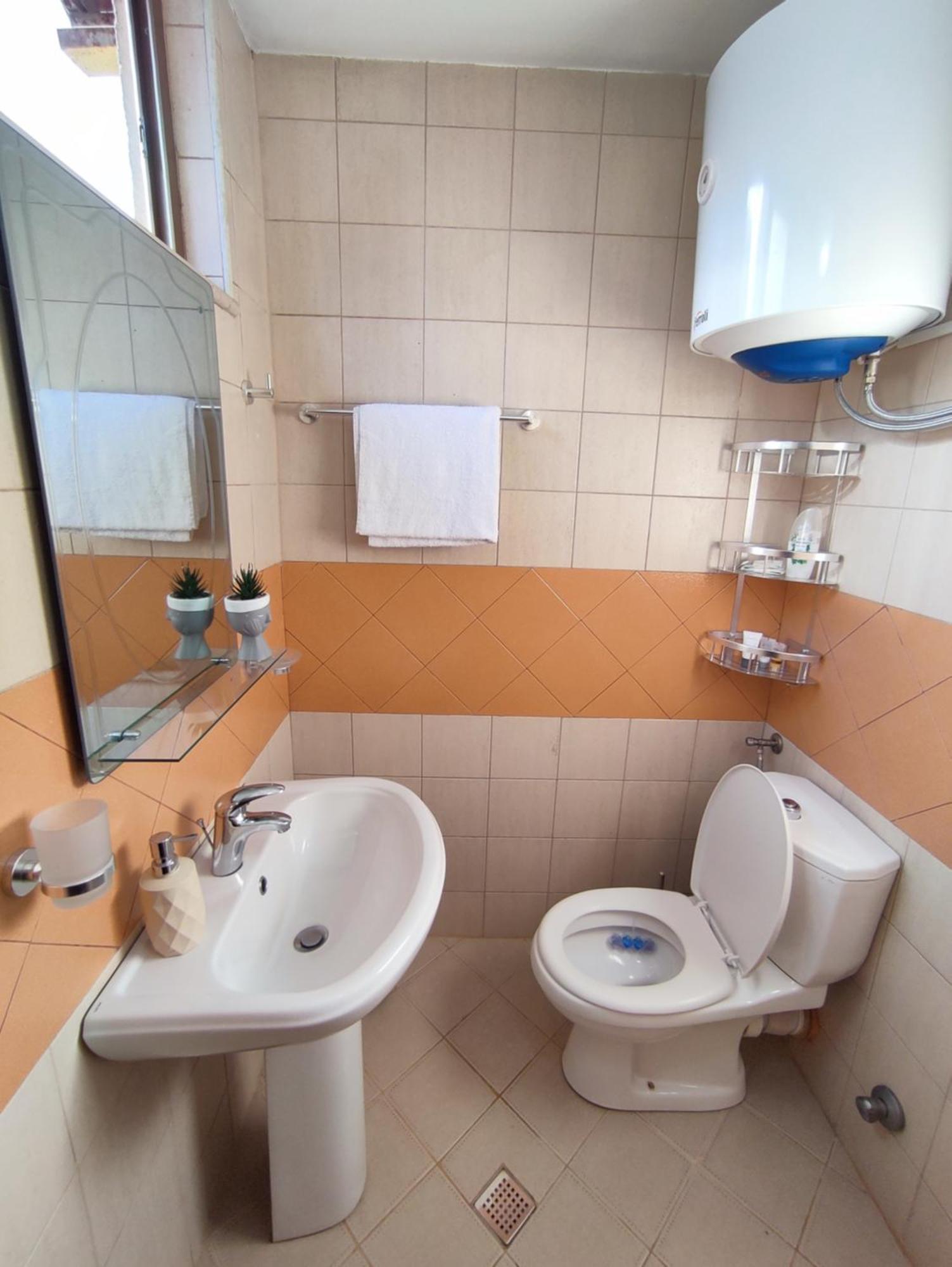 Lb Apartments Тирана Экстерьер фото